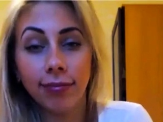 Blond Webcam Anal with Sex Toy